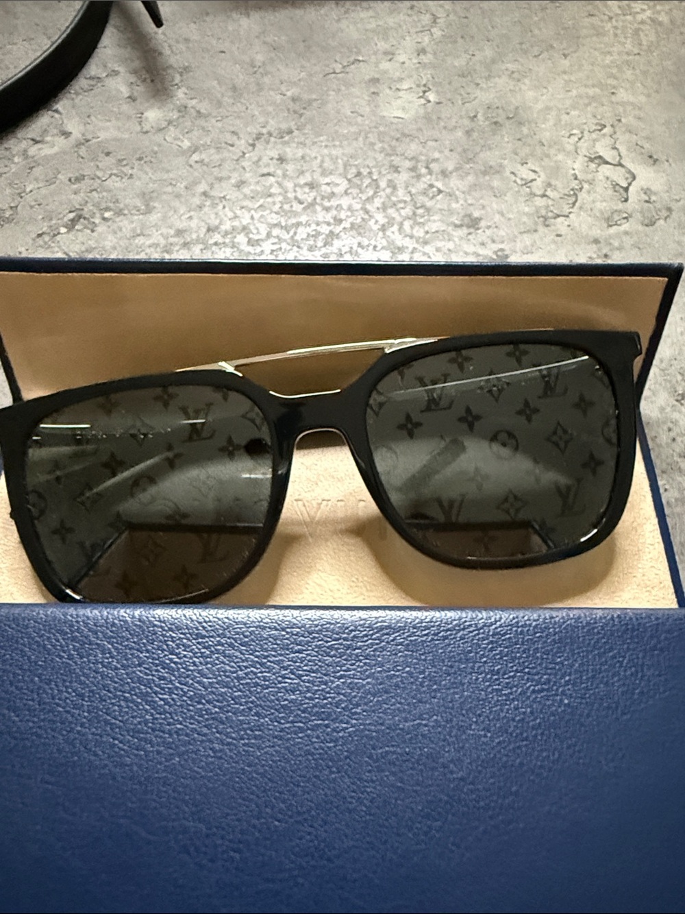 Louis Vuitton LV Mix it up Black Frame Sunglasses with Monogram Lenses